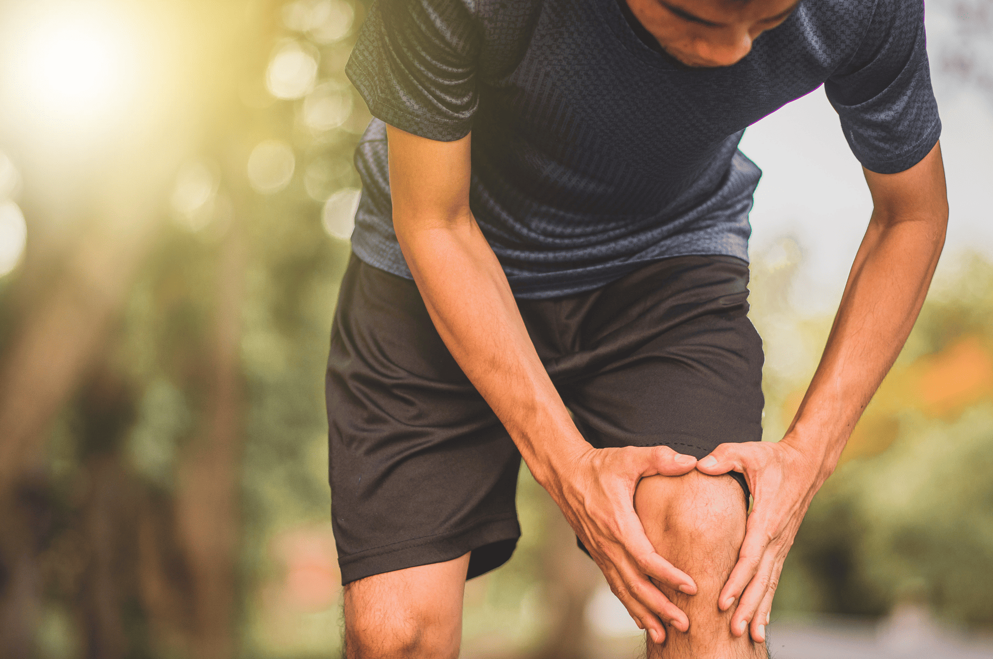 How To Treat Burning Knee Pain – 3 Expert Tips